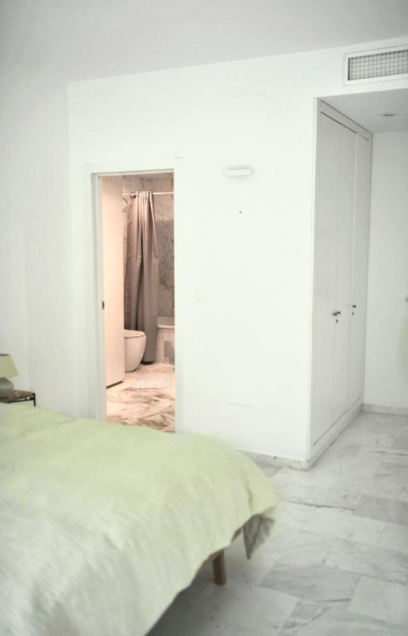Bright Apartment In The Hills Of Elviria Malaga Exterior photo